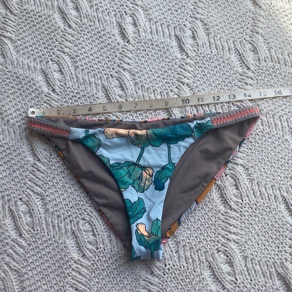 Reversible Bikini - Picture 5 of 5